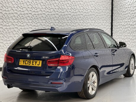 BMW 3 Series 318I SPORT TOURING 7