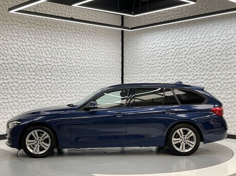 BMW 3 Series 318I SPORT TOURING 4