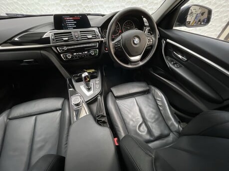 BMW 3 Series 318I SPORT TOURING 14