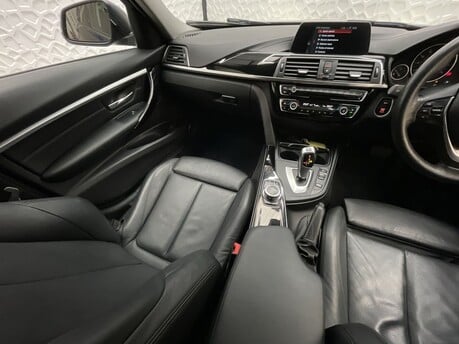 BMW 3 Series 318I SPORT TOURING 15