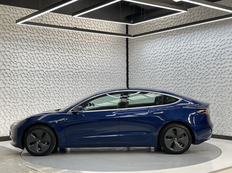 Tesla Model 3 STANDARD RANGE PLUS 4