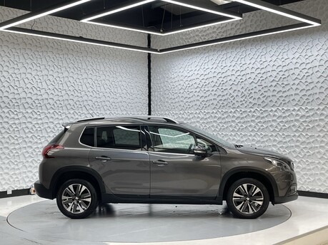 Peugeot 2008 ALLURE PREMIUM 8