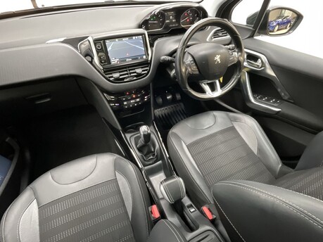 Peugeot 2008 ALLURE PREMIUM 14