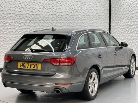 Audi A4 AVANT TFSI QUATTRO SPORT 7