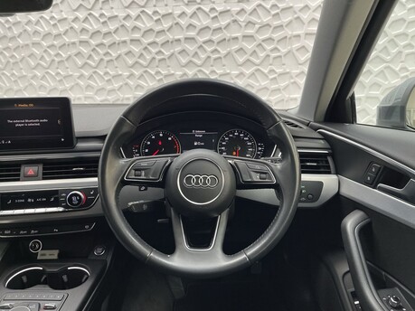 Audi A4 AVANT TFSI QUATTRO SPORT 18