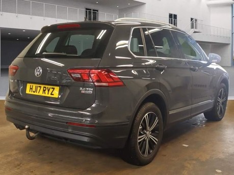 Volkswagen Tiguan SE NAV TDI BMT 4MOTION DSG 11