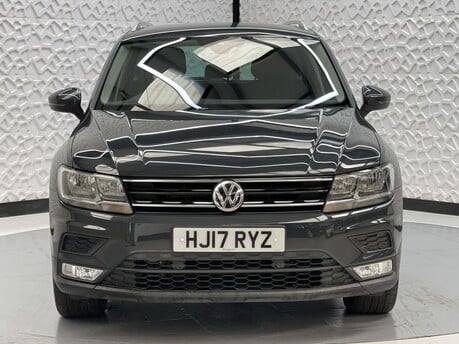 Volkswagen Tiguan SE NAV TDI BMT 4MOTION DSG 2