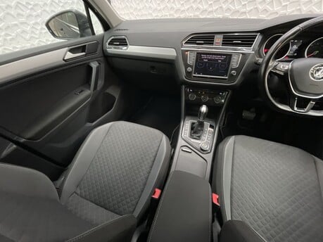 Volkswagen Tiguan SE NAV TDI BMT 4MOTION DSG 15