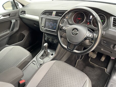 Volkswagen Tiguan SE NAV TDI BMT 4MOTION DSG 10