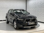 Volvo XC40 D3 MOMENTUM 1