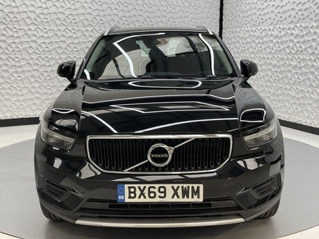 Volvo XC40 D3 MOMENTUM 2