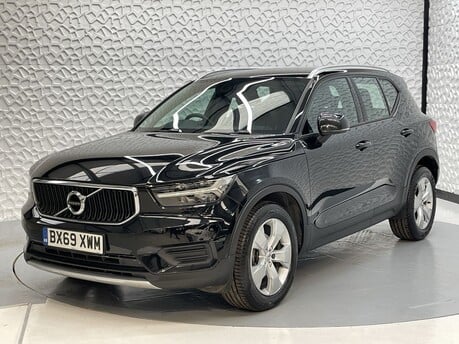 Volvo XC40 D3 MOMENTUM 3