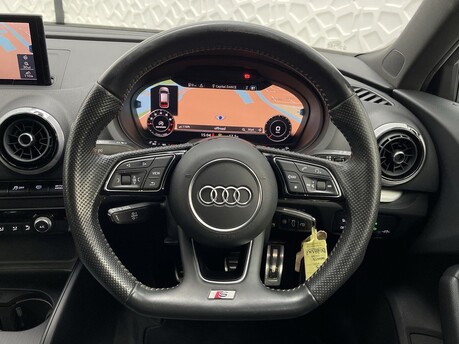 Audi A3 SPORTBACK TFSI BLACK EDITION 18