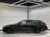 Mercedes-Benz CLS CLS220 D AMG LINE 4