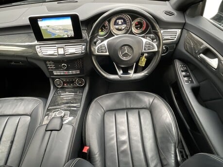 Mercedes-Benz CLS CLS220 D AMG LINE 13