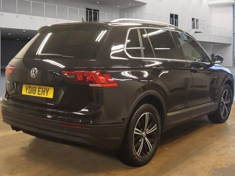 Volkswagen Tiguan SE NAV TSI 10