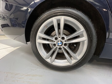 BMW 3 Series 320I SE GRAN TURISMO 44