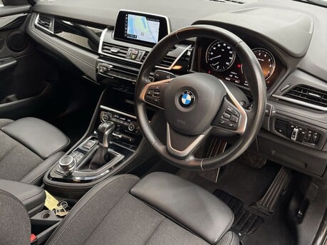 BMW 2 Series 225XE SPORT ACTIVE TOURER 10