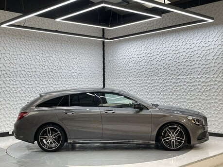 Mercedes-Benz CLA Class CLA 220 D AMG LINE 8