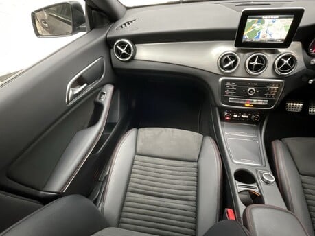 Mercedes-Benz CLA Class CLA 220 D AMG LINE 15