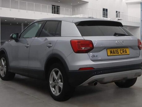 Audi Q2 TDI SPORT 10