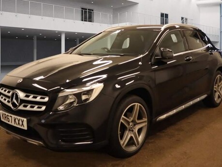 Mercedes-Benz GLA GLA 200 D AMG LINE 9