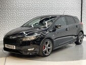 Ford Focus ST-LINE X 3