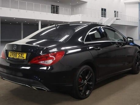 Mercedes-Benz CLA Class CLA 200 D SPORT 10