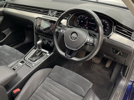 Volkswagen Passat GT TDI DSG 10