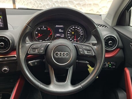 Audi Q2 TDI QUATTRO SPORT 18