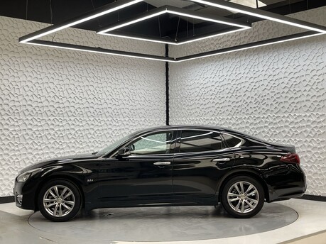 Infiniti Q70 PREMIUM D 4