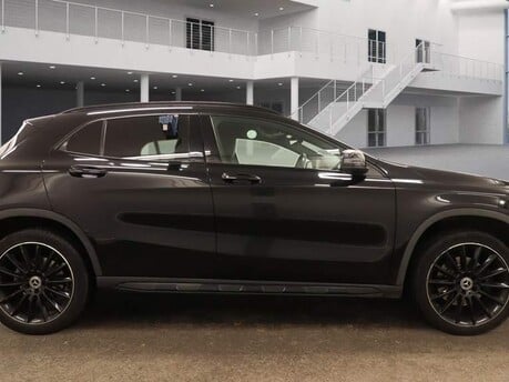 Mercedes-Benz GLA GLA 220 D 4MATIC AMG LINE PREMIUM 11