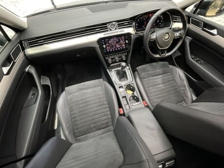 Volkswagen Passat GT TDI BLUEMOTION TECHNOLOGY 16