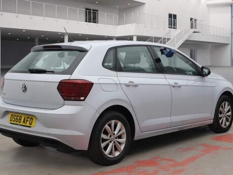 Volkswagen Polo SE TSI 10