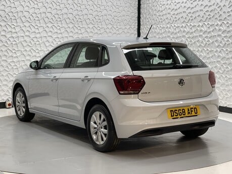 Volkswagen Polo SE TSI 5