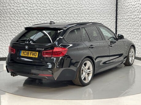 BMW 3 Series 320D M SPORT TOURING 7