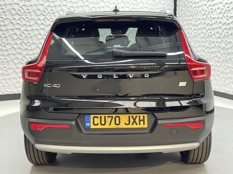 Volvo XC40 RECHARGE T5 INSCRIPTION 6