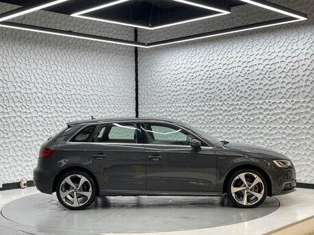 Audi A3 SPORTBACK E-TRON 8