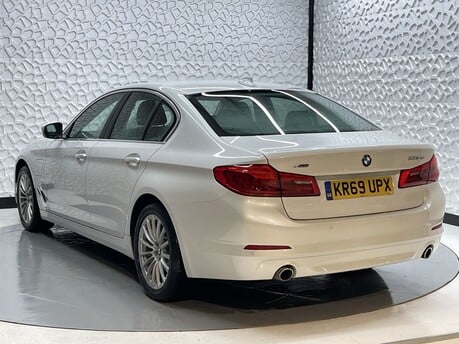 BMW 5 Series 530E XDRIVE SE 5