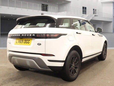 Land Rover Range Rover Evoque STANDARD MHEV 11