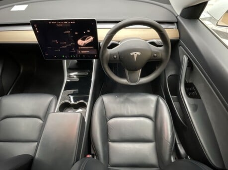 Tesla Model 3 LONG RANGE AWD 13