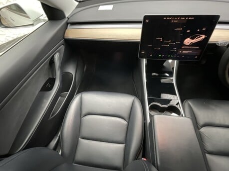 Tesla Model 3 LONG RANGE AWD 15