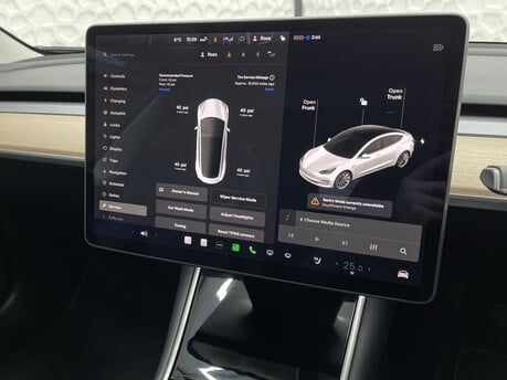 Tesla Model 3 LONG RANGE AWD 23