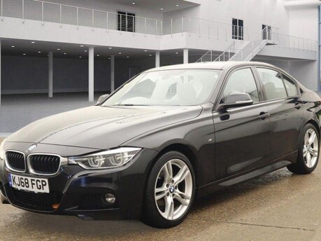 BMW 3 Series 320I M SPORT 6