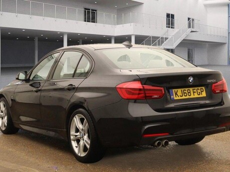 BMW 3 Series 320I M SPORT 7