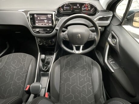 Peugeot 2008 PURETECH ACTIVE 13