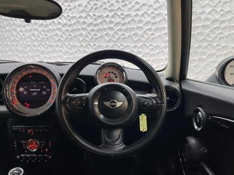 Mini Hatch COOPER S BAYSWATER 18