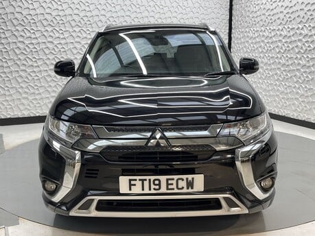 Mitsubishi Outlander PHEV JURO 2