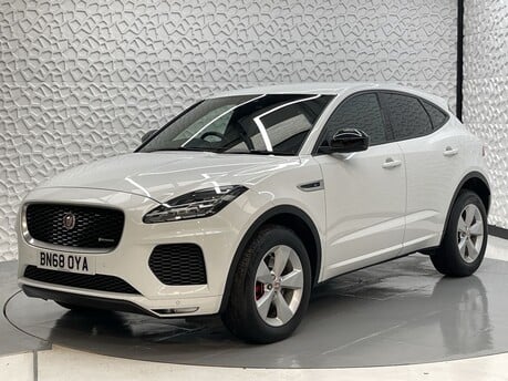 Jaguar E-Pace R-DYNAMIC S 3