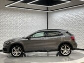 Mercedes-Benz GLA GLA 220 D 4MATIC AMG LINE PREMIUM 4